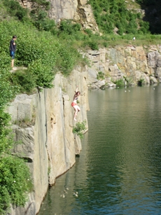 Baden im Steinbruch